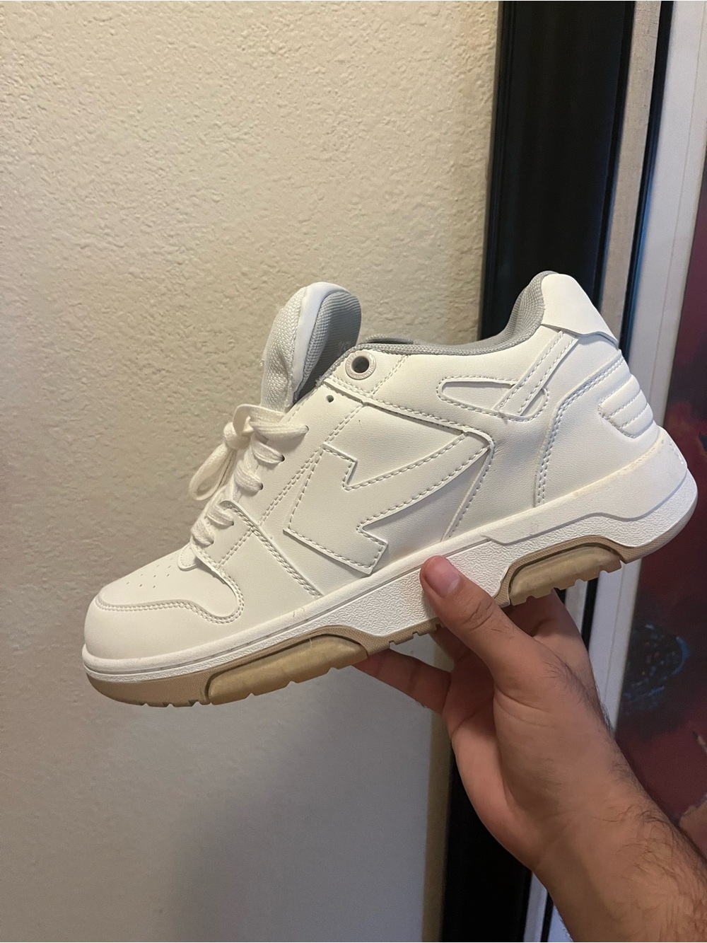 Off white out of office Men's White Low-Top Sneakers with Gum-Trim Sole